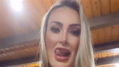 andressa urach dando a buceta brasileira